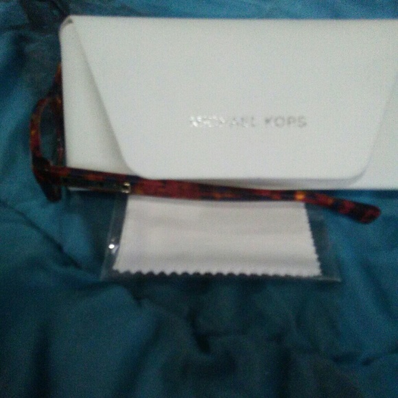 Designer Micael Kors frames - Picture 6 of 8